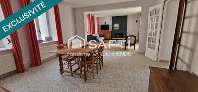 Maison - 214 m² - 12 pièces