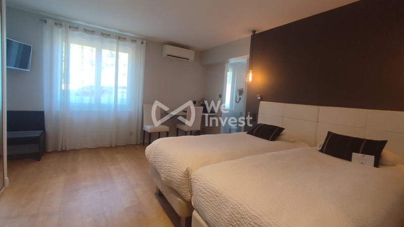 Immeuble - 1 300 m²