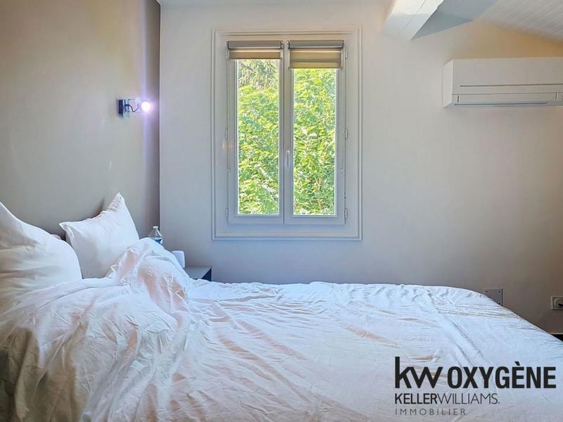 Maison - 195 m² - 7 pièces