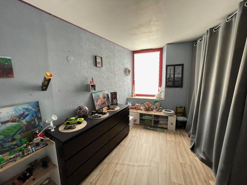 Maison - 202 m² - 5 pièces