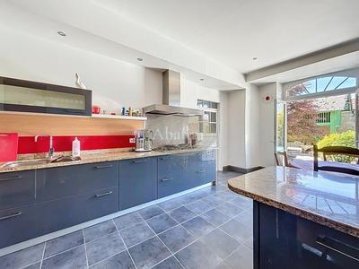 Château - 445 m² - 9 pièces