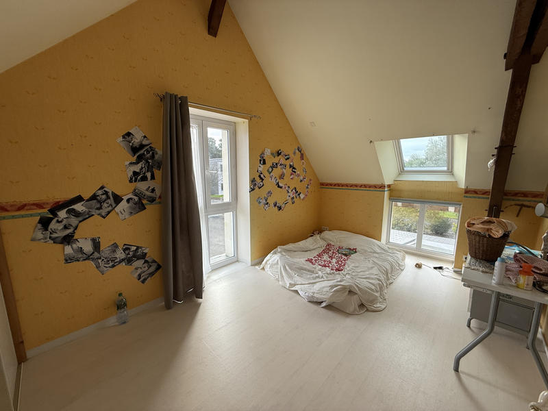 Maison - 214 m² - 7 pièces