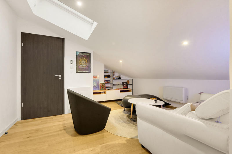 Appartement - 93 m² - 4 pièces