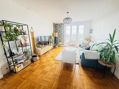 Appartement - 64 m² - 4 pièces