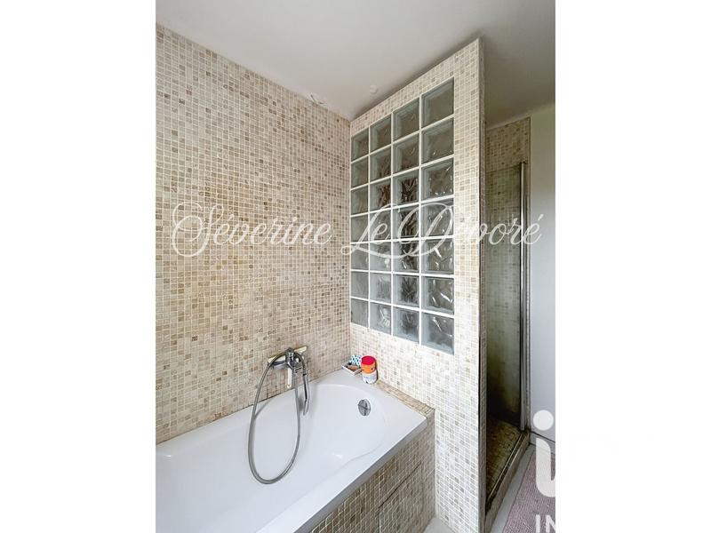 Maison - 131 m² - 8 pièces