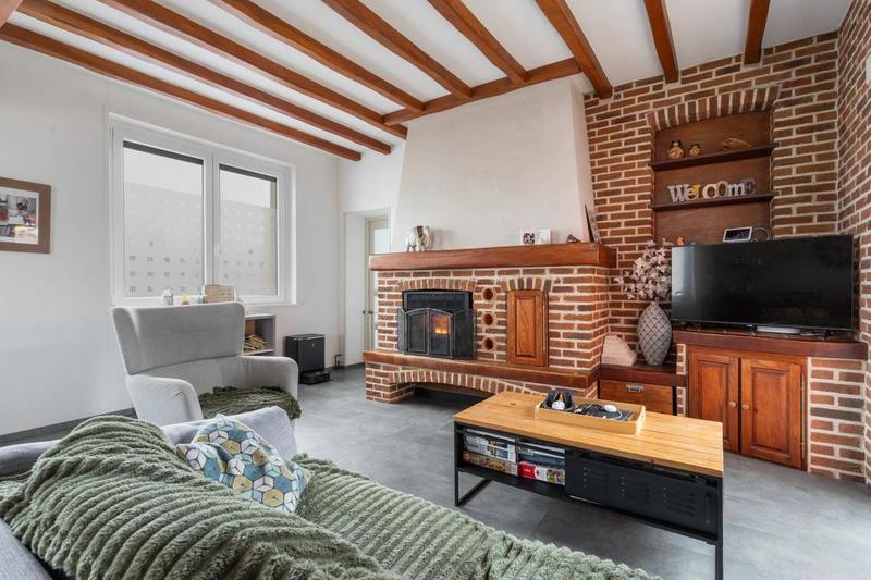 Maison - 210 m² - 8 pièces