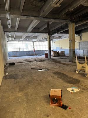 Entrepôt - 150 m²
