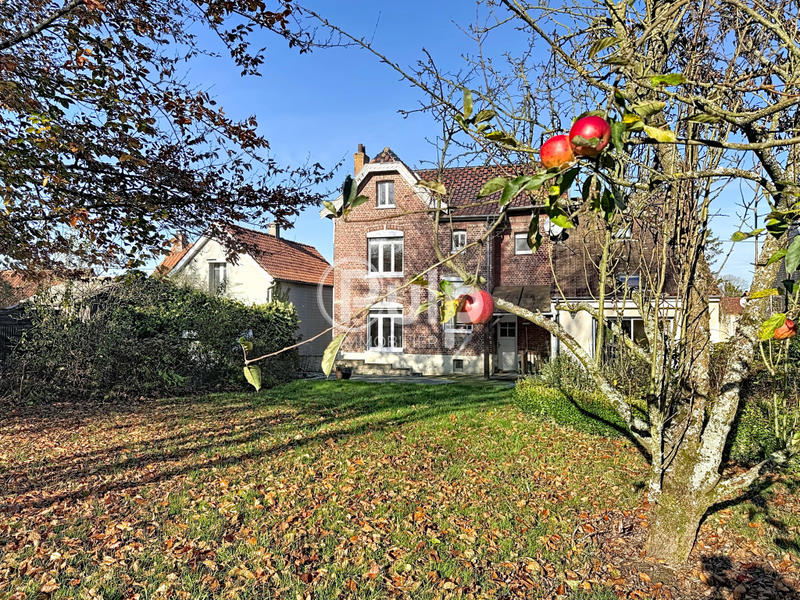 Maison bourgeoise - 172 m² - 10 pièces