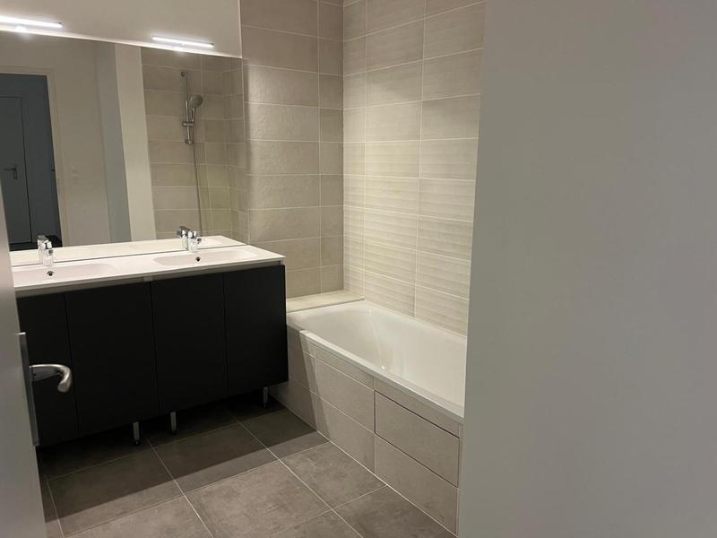 Appartement - 97 m² - 4 pièces