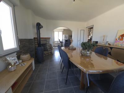 Maison - 107 m² - 5 pièces