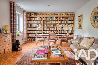 Maison - 441 m² - 12 pièces