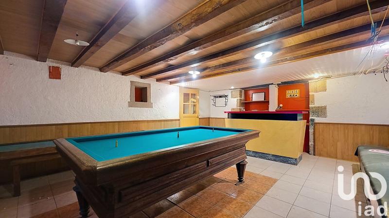 Maison - 215 m² - 9 pièces