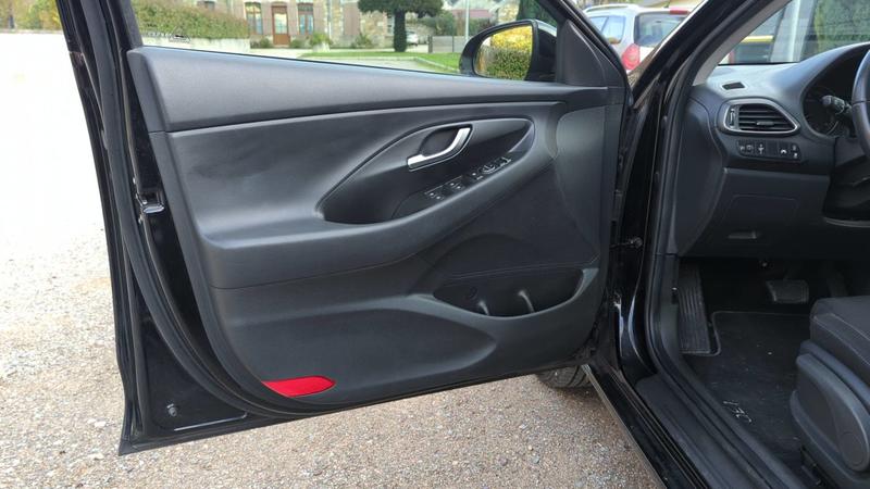 Hyundai i30 Sw 1.6 CRDi 115 Dct7 Business - Automatique