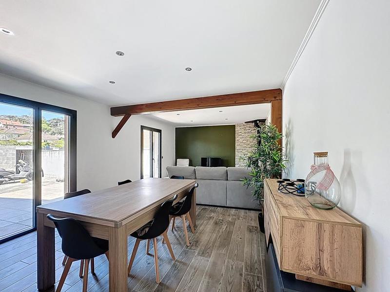 Maison - 115 m² - 5 pièces