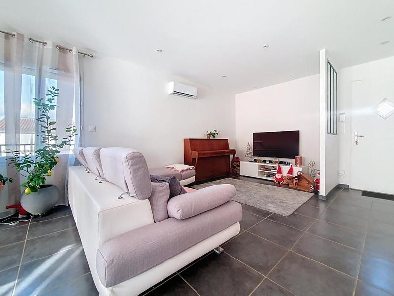 Maison - 98 m² - 4 pièces