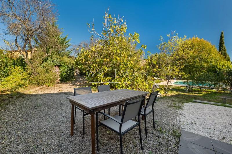 Villa - 191 m² - 6 pièces