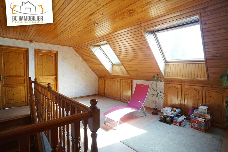 Maison - 143 m² - 8 pièces