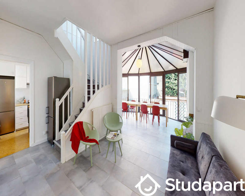 Chambre - 90 m² - 1 pièce