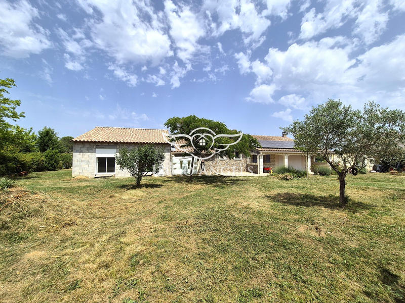 Villa - 160 m² - 7 pièces