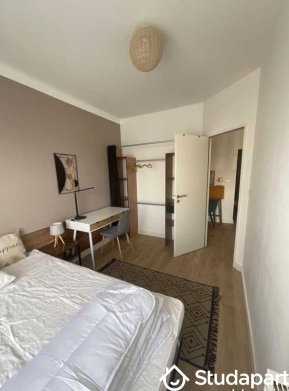 Chambre - 10 m² - 1 pièce