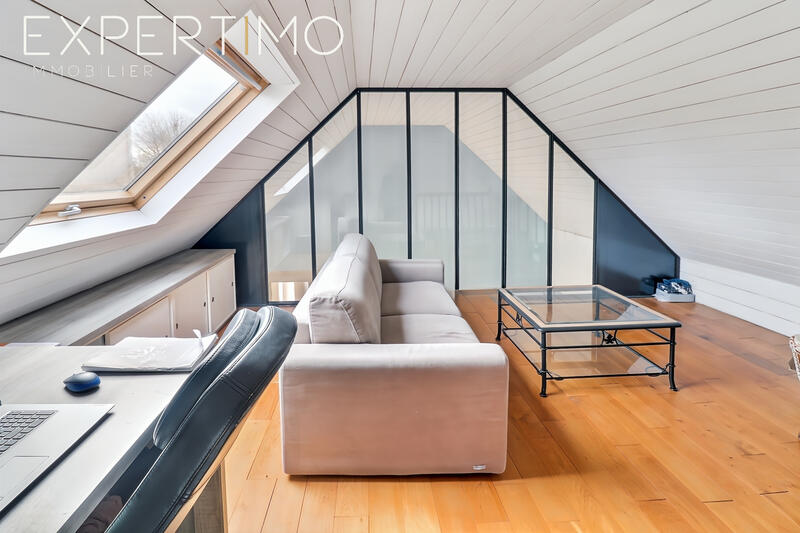 Maison - 200 m² - 7 pièces