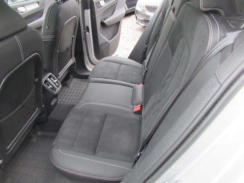 Volvo Xc40 Ultimate B4 Awd 197 Ch 1ere Main France