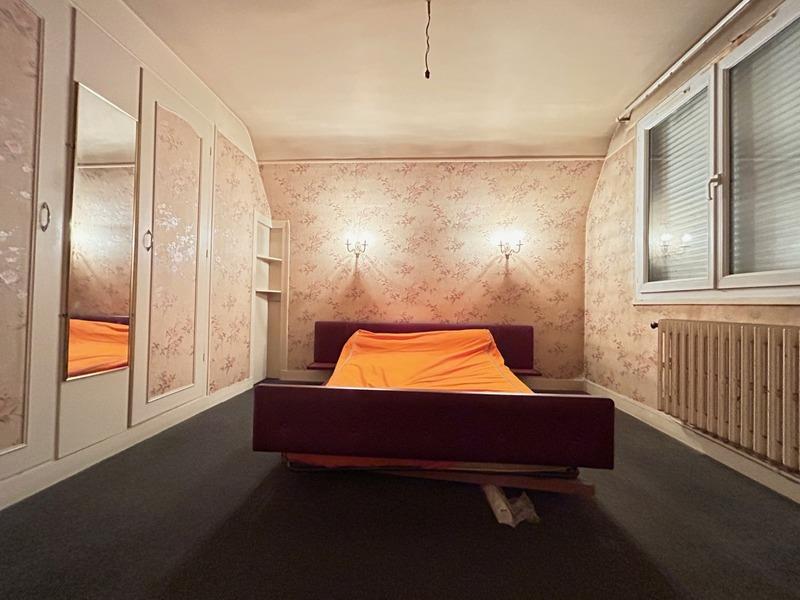 Maison - 180 m² - 9 pièces