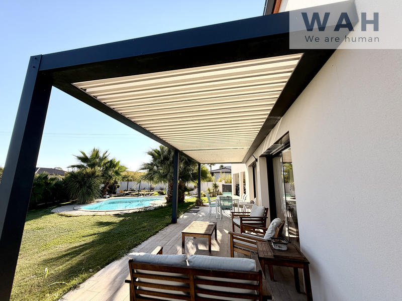 Maison - 218 m² - 5 pièces