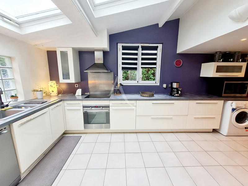 Maison - 140 m² - 6 pièces