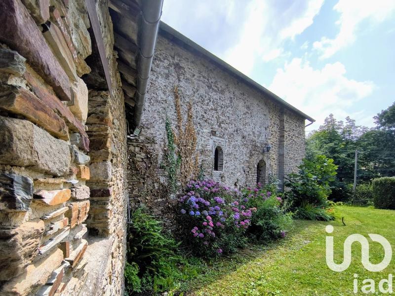 Maison - 230 m² - 9 pièces