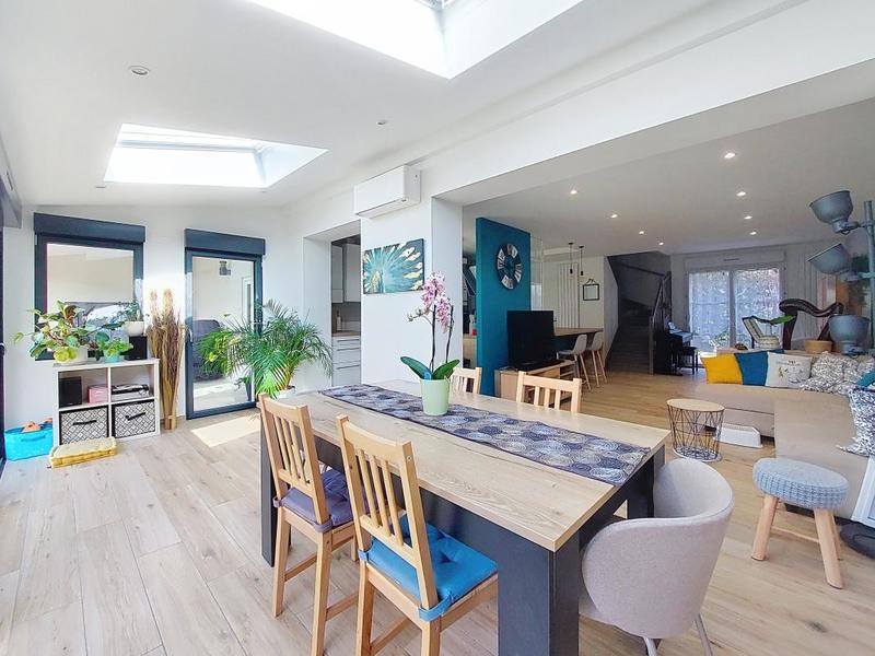 Maison - 114 m² - 5 pièces