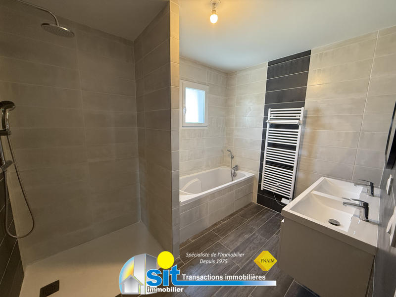 Maison - 104 m² - 5 pièces