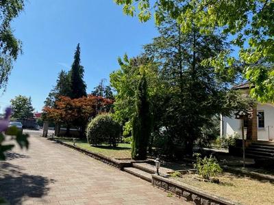 Maison - 218 m² - 9 pièces