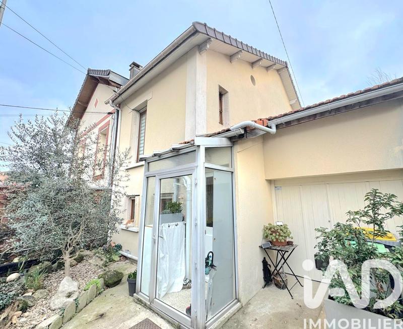 Maison de ville - 109 m² - 4 pièces