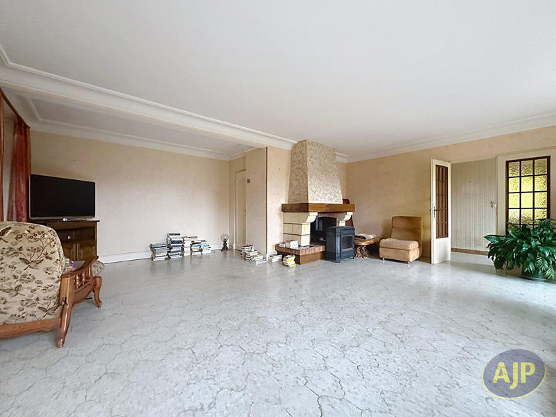 Maison - 123 m² - 4 pièces