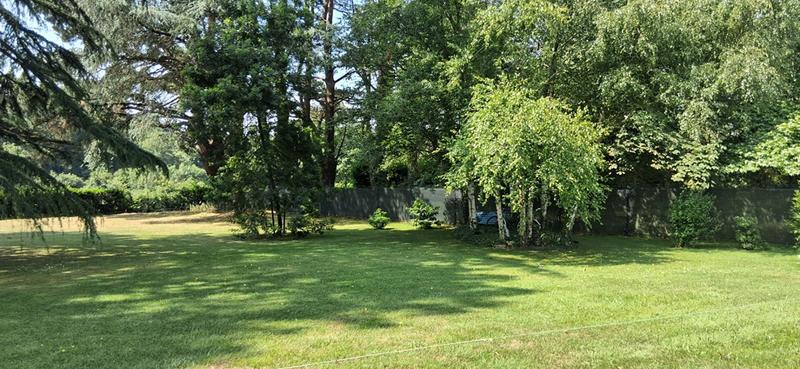 Terrain constructible - 870 m²