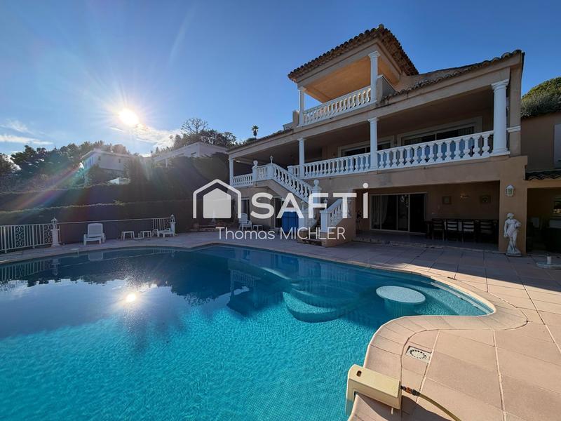 Villa - 378 m² - 10 pièces