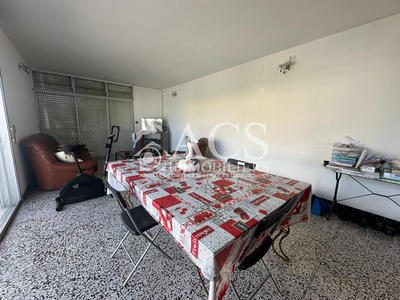 Maison - 220 m² - 6 pièces