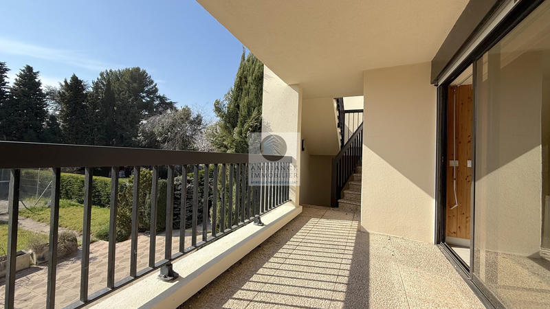 Maison - 215 m² - 6 pièces