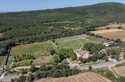 Propriété - 660 m² - 20 pièces