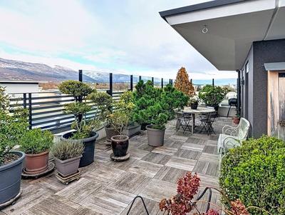 Appartement - 210 m² - 6 pièces