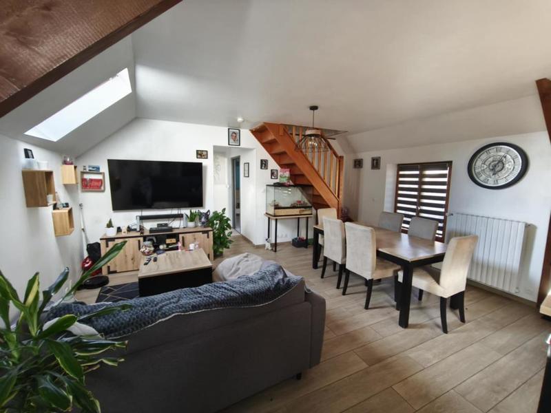 Maison - 150 m² - 10 pièces