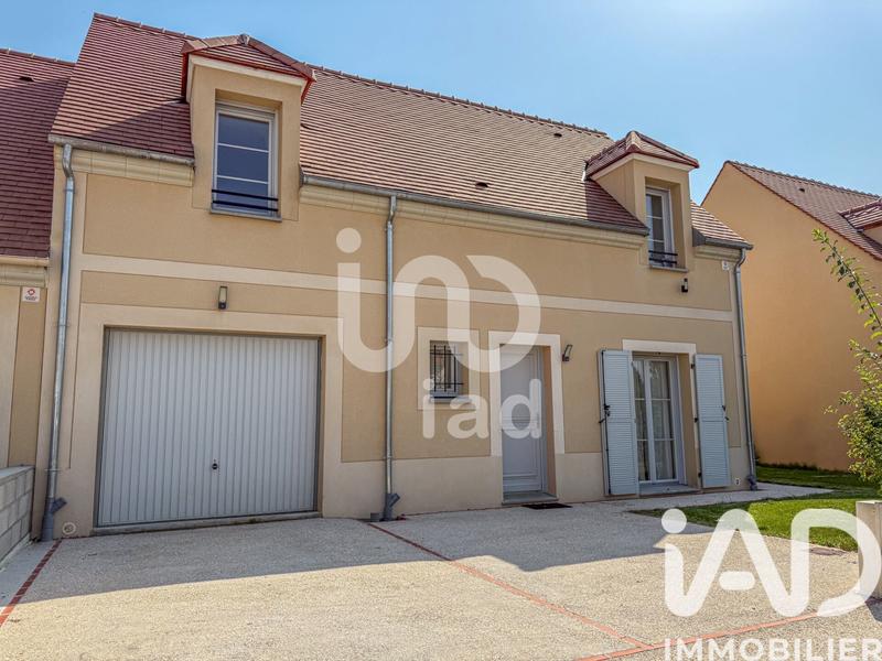 Maison - 96 m² - 4 pièces