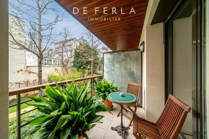 Appartement - 133 m² - 6 pièces