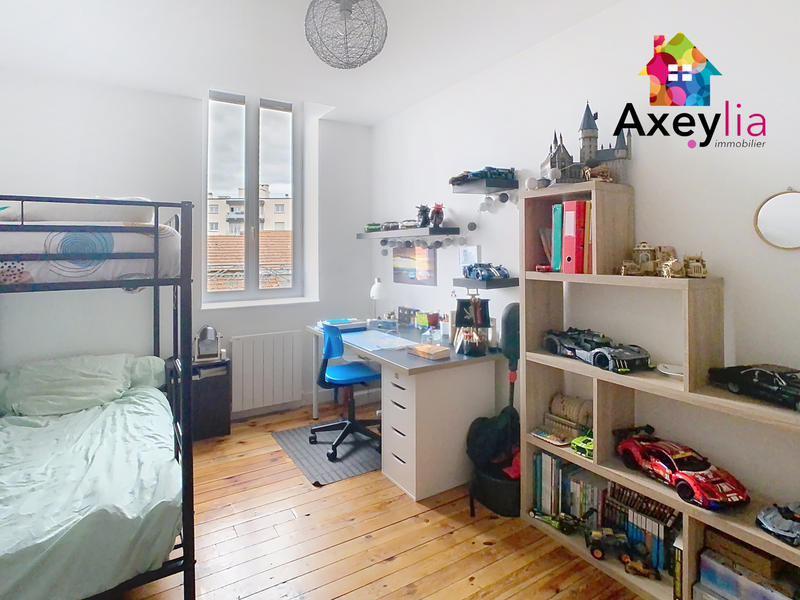 Appartement - 165 m² - 6 pièces