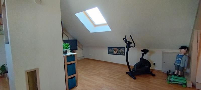 Maison traditionnelle - 181 m² - 7 pièces