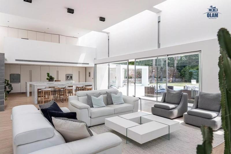 Villa - 600 m² - 6 pièces