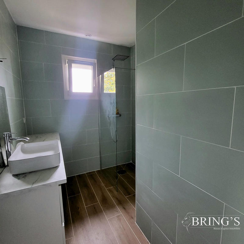 Maison traditionnelle - 119 m² - 7 pièces