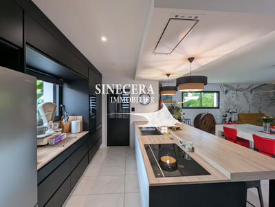 Maison - 160 m² - 7 pièces