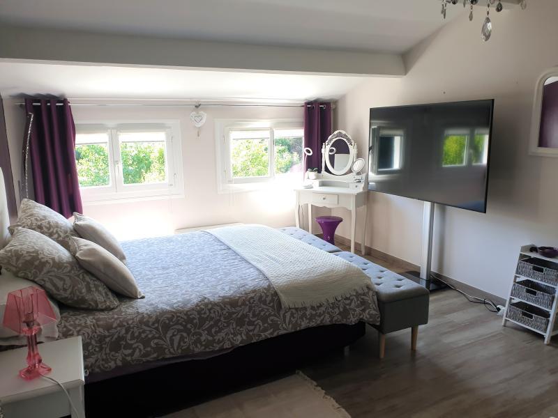 Maison - 260 m² - 10 pièces